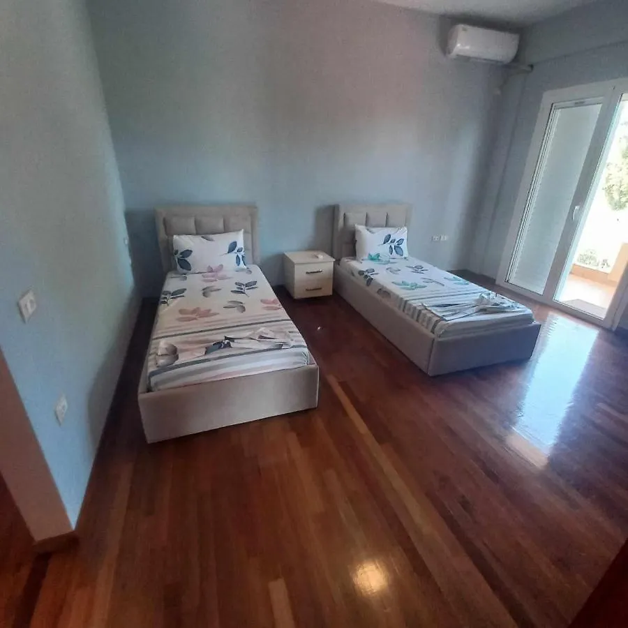 Villa Spinarica Zverneci 0*,